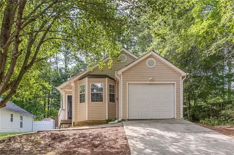 1550 Edgemoor Ln, Douglasville, GA 30134