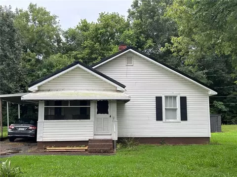 22 E Fourth St, Aragon, GA 30104