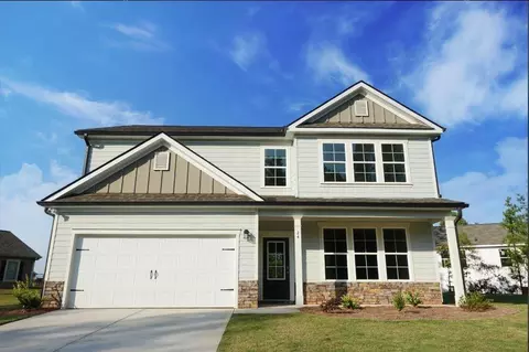 24 Boulder Dr, Toccoa, GA 30577
