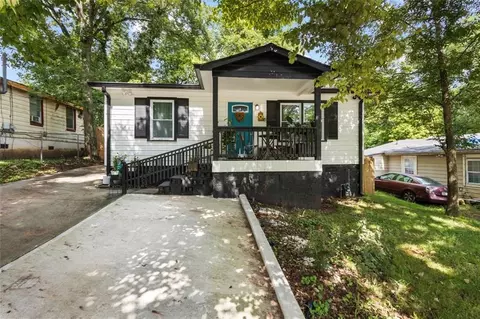 766 Fourth St, Stone Mountain, GA 30083