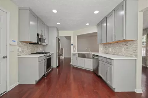 976 Hawthorn Ln, Grayson, GA 30017 photo 12