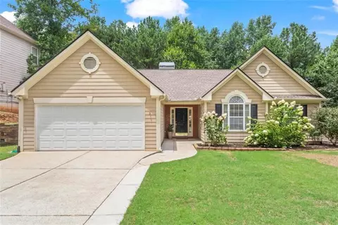 2014 Riverlanding Cir, Lawrenceville, GA 30046