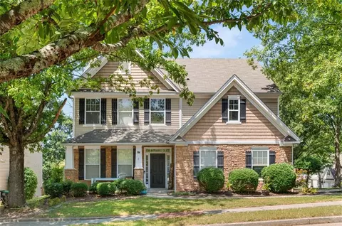 6710 Island Pointe Dr, Buford, GA 30518