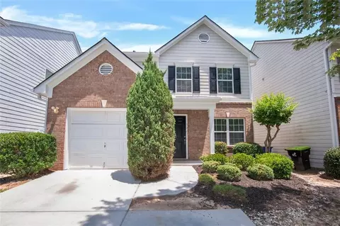 9441 Lakeview Rd, Union City, GA 30291