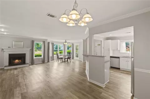 511 Mill Pond Rd, Roswell, GA 30076