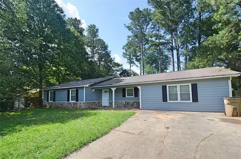 3421 Creekwood Dr SE, Conyers, GA 30094