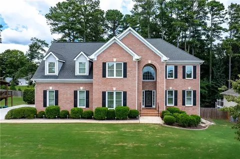 5297 Candleberry Dr SW, Lilburn, GA 30047