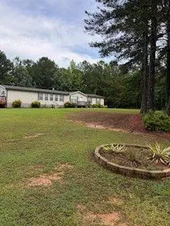 222 Rainey Lake Rd, Buchanan, GA 30113