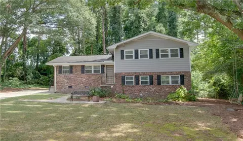 3985 Ashleywoods Ct, Tucker, GA 30084