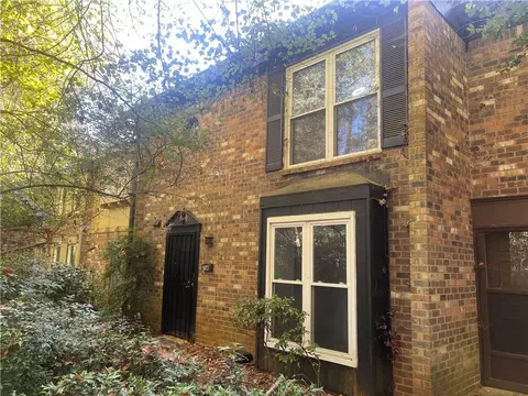 714 Garden View Dr, Stone Mountain, GA 30083