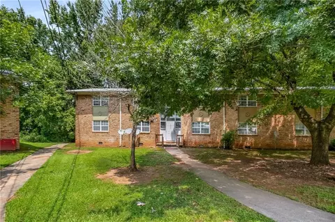 1600 Line Cir, Decatur, GA 30032