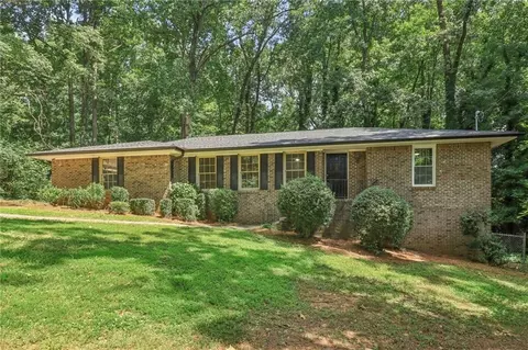 4961 Green Oak Dr SW, Lilburn, GA 30047