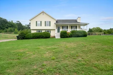 147 Mayfield Ct, Hiram, GA 30141