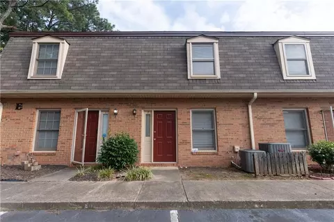 3925 Mountain View Rd #E2, Oakwood, GA 30566