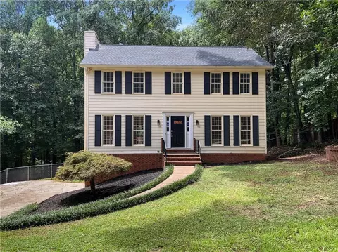 5250 Shallowmar Ct, Douglasville, GA 30135
