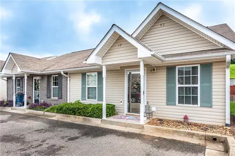 52 Brittany Ct #17, Jasper, GA 30143