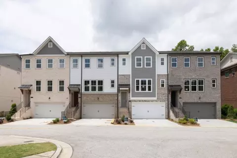 2190 W Village Ln, Smyrna, GA 30080