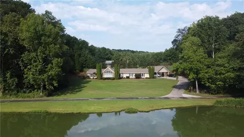232 Lakewood Dr SE, Calhoun, GA 30701