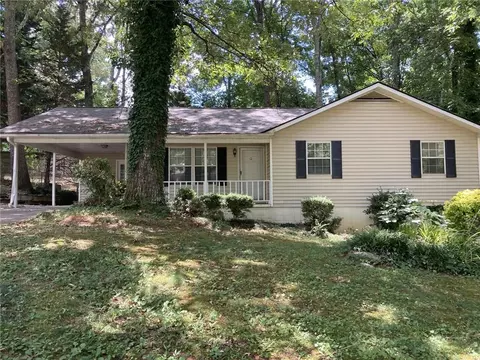 3547 Meadow Ln, Gainesville, GA 30506