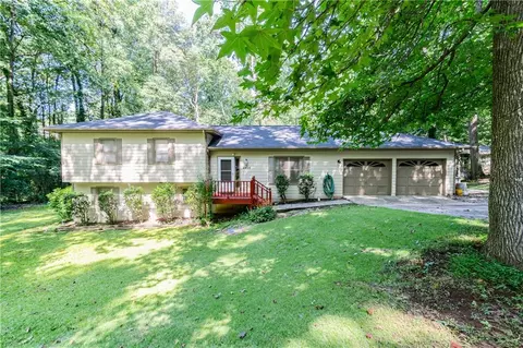 4405 Marjorie Rd, Snellville, GA 30039