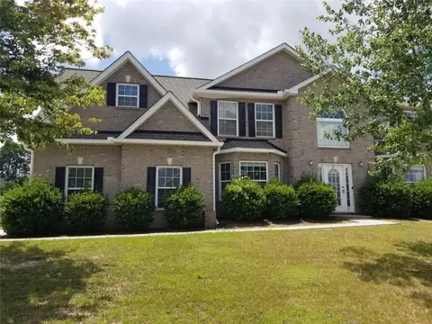 5068 Estonian Dr, Fairburn, GA 30213
