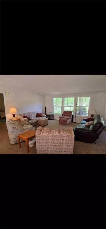 560 8th St, Statham, GA 30666 photo 7
