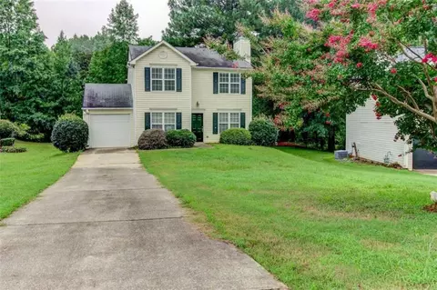 189 Goldleaf Dr, Hampton, GA 30228