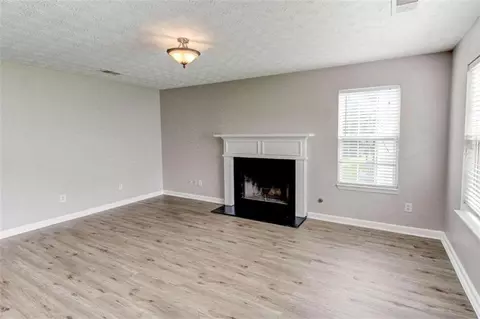 189 Goldleaf Dr, Hampton, GA 30228 photo 6