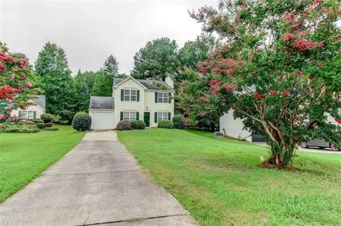 189 Goldleaf Dr, Hampton, GA 30228 photo 2