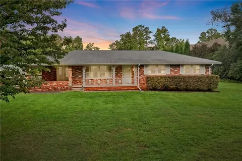2921 Holly Springs Rd NE, Marietta, GA 30062