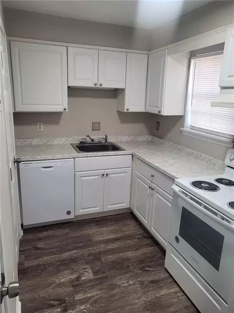 4701 Flat Shls #52 H, Union City, GA 30291