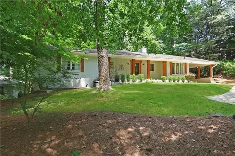 1635 Heatherwood Dr, Decatur, GA 30033