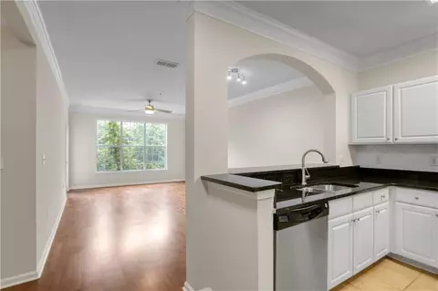 1213 Westchester Rdg NE, Atlanta, GA 30329