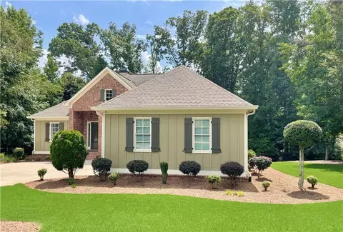 5670 Meadow View Dr, Jefferson, GA 30549