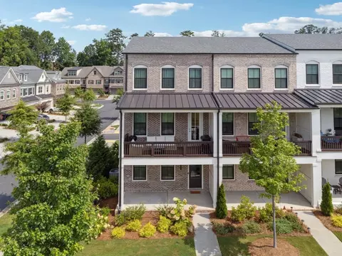 160 Harlow Cir, Roswell, GA 30076