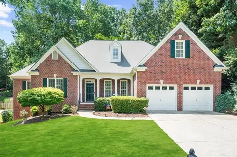 858 Misty River Ct, Dacula, GA 30019