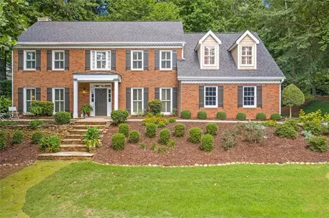 68 Skyland Dr, Roswell, GA 30075