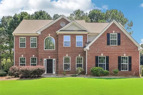 1046 Forest Creek Dr, Canton, GA 30115