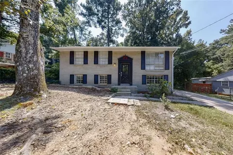 845 Brian Ln, Forest Park, GA 30297