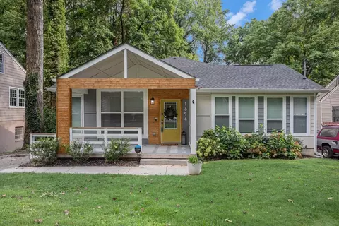1696 S Olympian Way SW, Atlanta, GA 30310