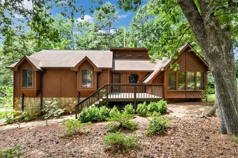 3107 Sanibel Dr, Stone Mountain, GA 30087