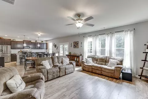 232 Pinehurst Dr, Winder, GA 30680 photo 13