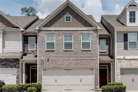 878 Arbor Crowne Dr, Lawrenceville, GA 30045