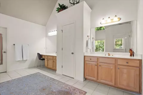 Bath - 75 Oakhurst Leaf Dr, Milton, GA 30004 photo 4 of 6
