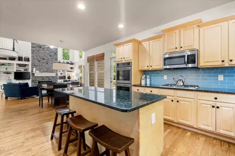 Kitchen - 75 Oakhurst Leaf Dr, Milton, GA 30004 photo 3 of 6