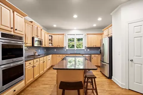Kitchen - 75 Oakhurst Leaf Dr, Milton, GA 30004 photo 1 of 6
