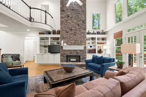 Living - 75 Oakhurst Leaf Dr, Milton, GA 30004 photo 3 of 5