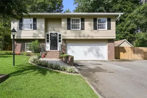 3418 Landrum Dr SE, Smyrna, GA 30082