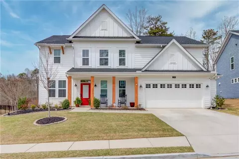 210 Michigan Cir, Hoschton, GA 30548