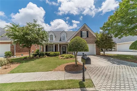 1065 Windsor Place Cir, Grayson, GA 30017